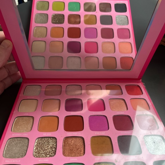 Jeffree Star with Morphe palette lightly used - Picture 2 of 6